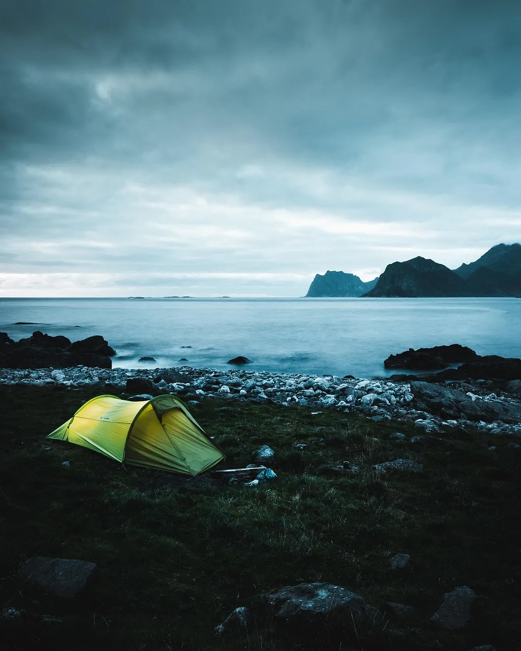 Camping in the fall - Kjerag. Photo by Veronika Stuksrud.