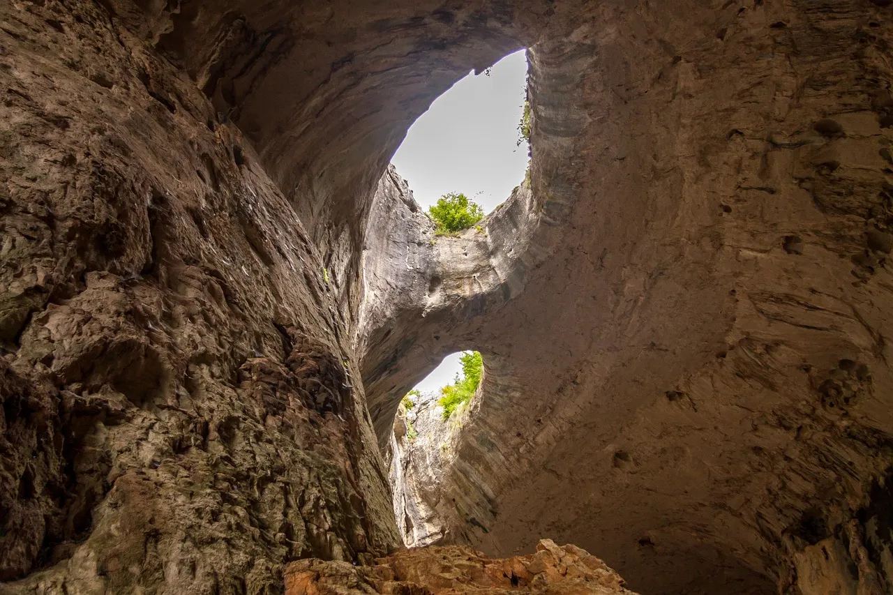 Cave tubing in St Hermans Cave, Belize